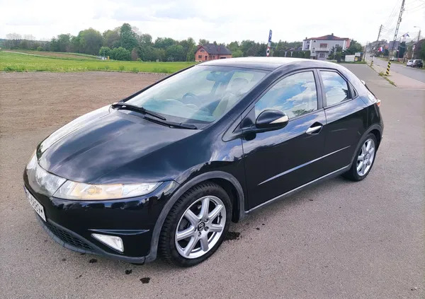 samochody osobowe Honda Civic cena 4900 przebieg: 235000, rok produkcji 2009 z Pabianice